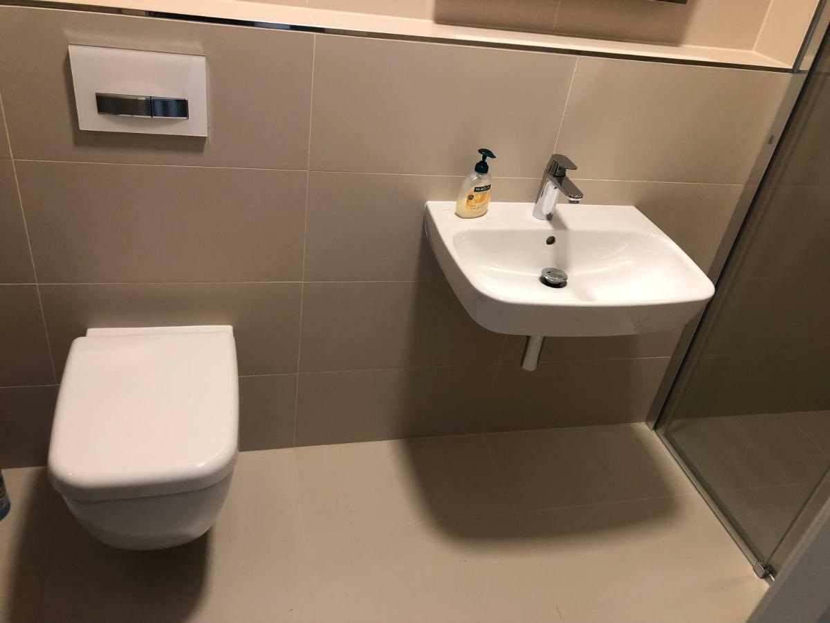Luxury Apartment With Private Garden Praag Buitenkant foto