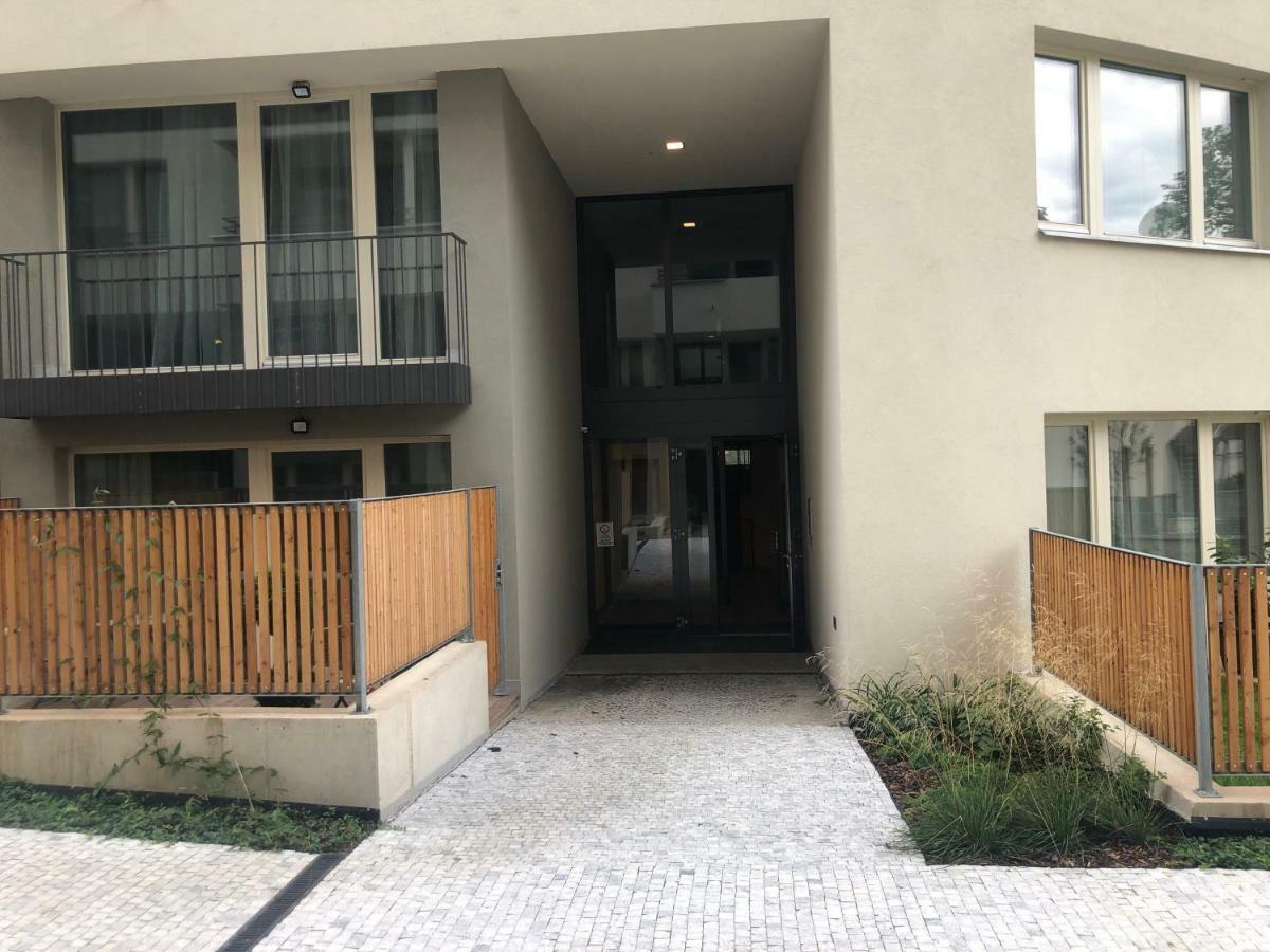 Luxury Apartment With Private Garden Praag Buitenkant foto
